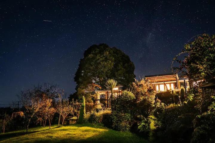 Starry Nights Cabin Fever Waikino المظهر الخارجي الصورة